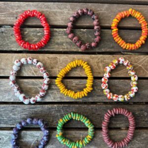 PULSERAS PERLAS DE GHANA PINTADAS A MANO